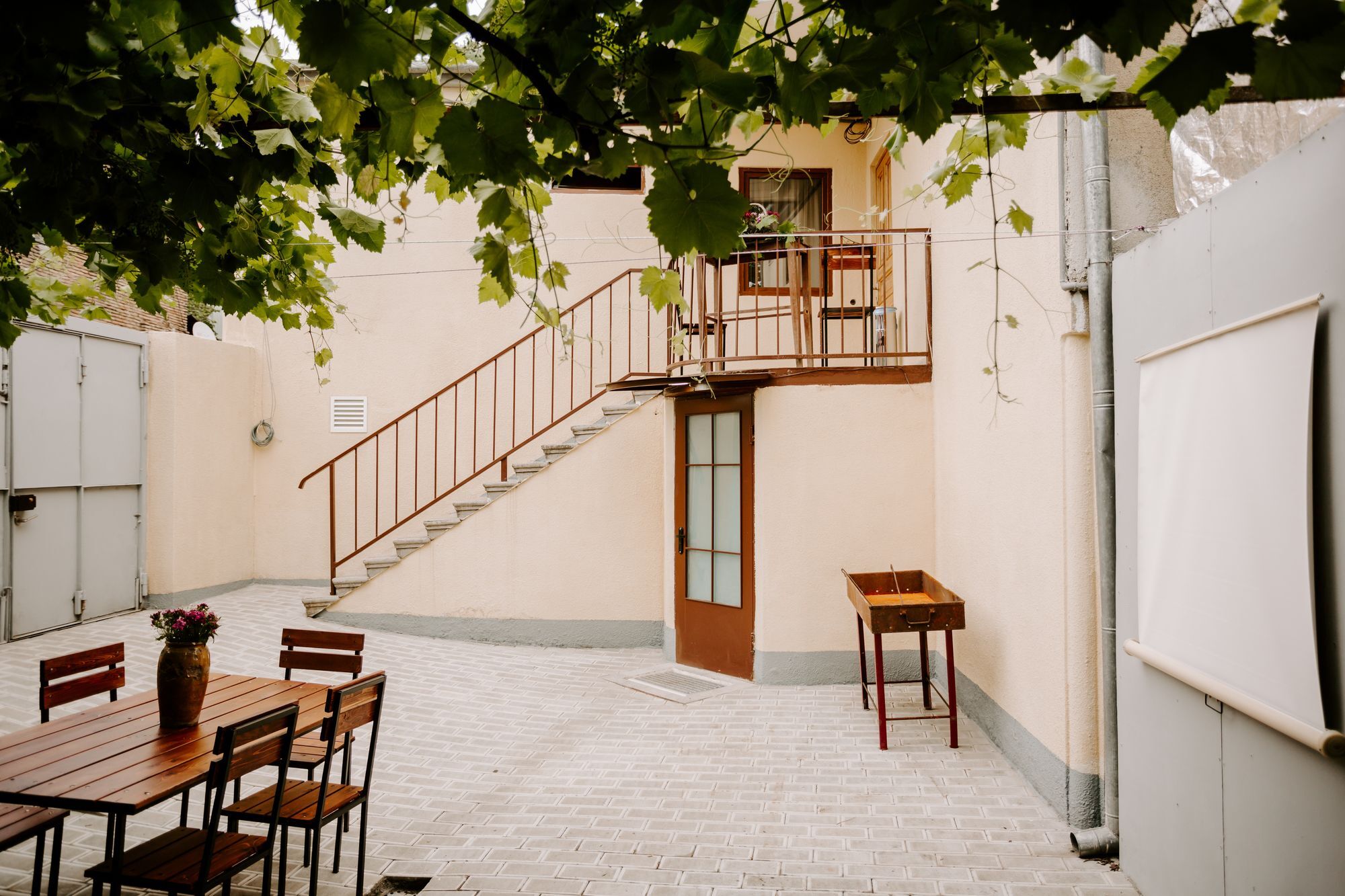Tbilisi Viking Hostel Eksteriør billede